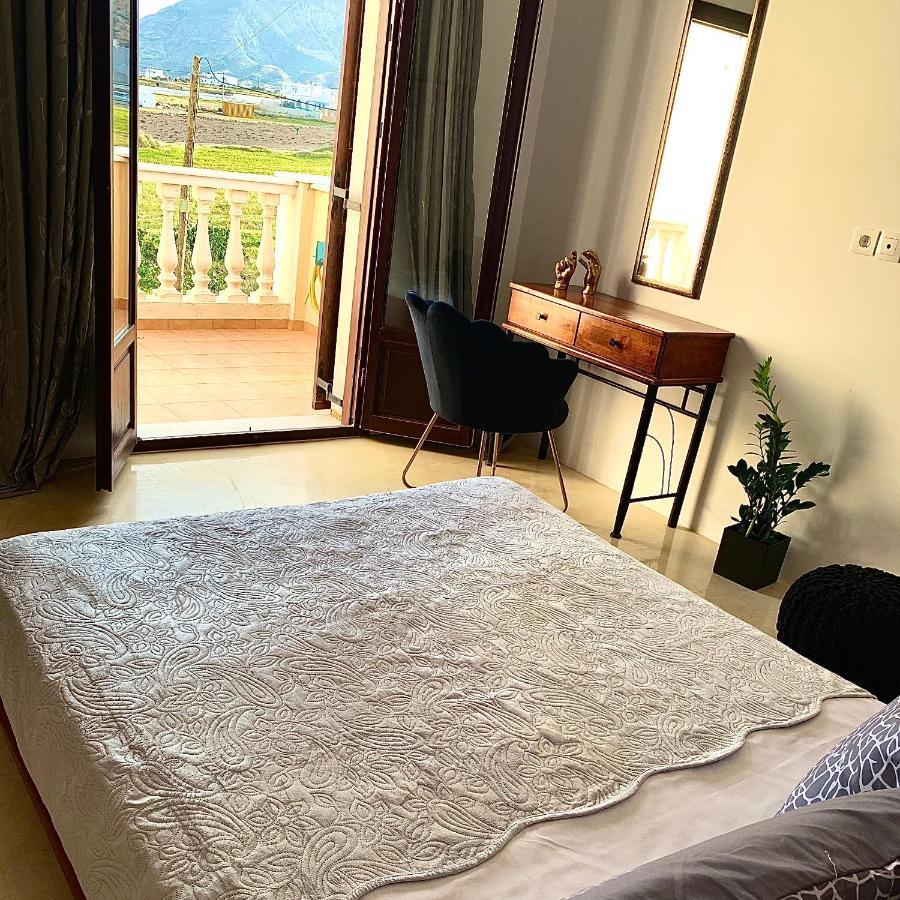 Anna'S Villa 모노리토스 외부 사진